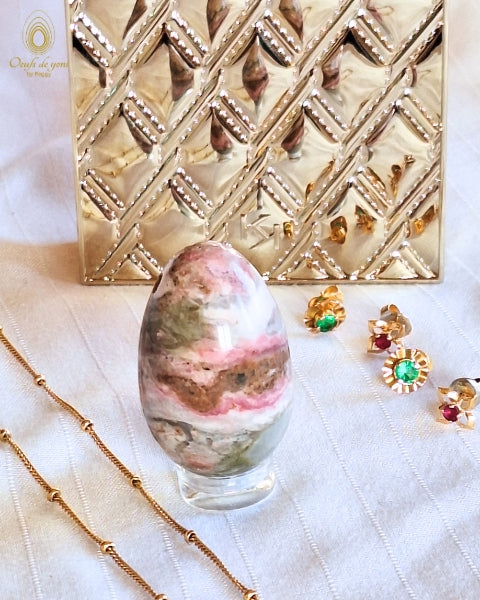 Coffret 2025 - Les oeufs de yoni de l'épanouissement féminin - Quartz givré et Rhodonite paysage moyen troué