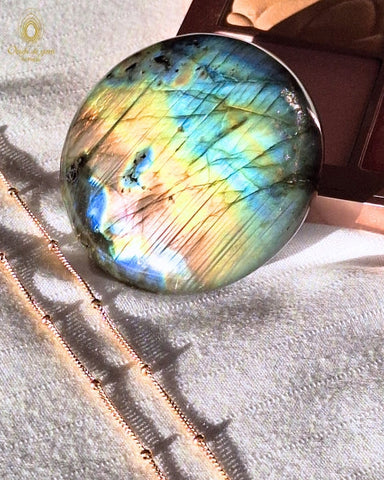 🎁 *Le Galet en Labradorite (100% off)