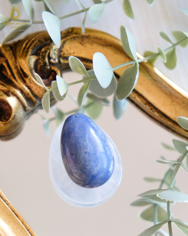 coffret-de-tous-les-possibles-oeuf-communication-et-paix-intérieure-et-goutte-rechargement-oeuf-de-yoni-aventurine-bleue-moyen-troue-et-goutte-quartz-cristal