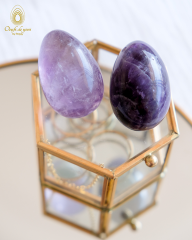 coffret-duo-oeufs-spiritualite-oeufs-de-yoni-amethyste-foncee-et-amethyste-claire-grand-non-troues