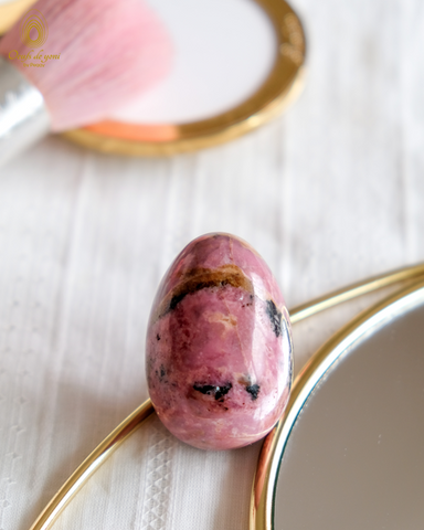 Oeuf de décoration - L'oeuf de la douceur - Rhodonite grand non troué - A ne pas utiliser en interne