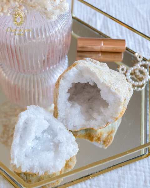 geode-entiere-quartz-cristal-2