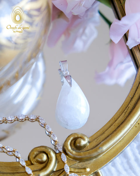 Pendentif "fait en France" - Le pendentif de la pureté - Quartz neige de Madagascar