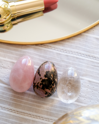 coffret trio 3 œufs de yoni quartz rose quartz cristal rhodonite moyens non troues