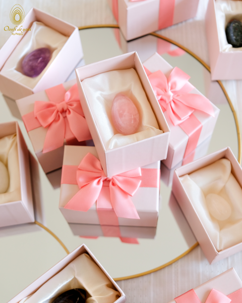 Coffret Amour :  L'oeuf de yoni de la guérison de vos blessures d'amour + Demi-Géode - œuf quartz rose non troué + Demi-Géode pleine en Quartz Cristal